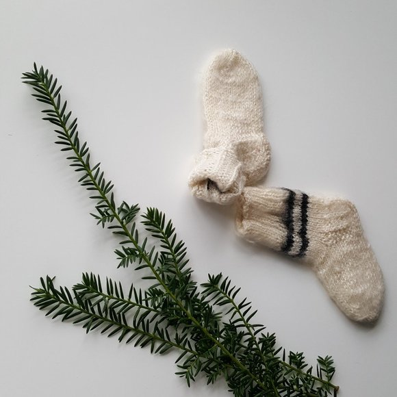 Handmade Wool Kids Socks - Picture 6 of 12